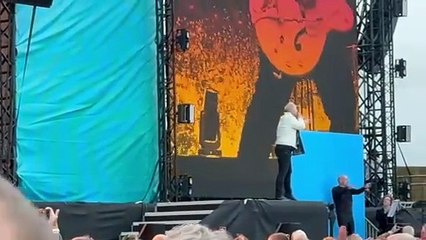 I saw Simple Minds and Texas at Lytham Festival 2025 and the show was an absolute belter!