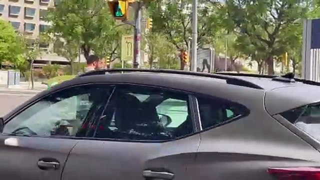 Joan García llegando a la Ciutat Esportiva del FC Barcelona cinco días antes de lo previsto