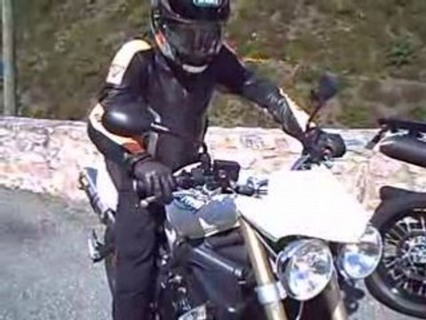 Triumph street triple Mivv GP titanes avec chicanes 1