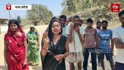 लीला साहू का सड़क निर्माण के लिए संघर्ष, गर्भावस्था में नेताओं से खास अपील