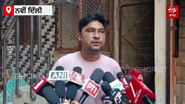 ਦਿੱਲੀ 'ਚ ਦਰਿੰਦਗੀ! ਸਨਕੀ ਆਸ਼ਿਕ ਨੇ ਔਰਤ ਸਣੇ ਕਤਲ ਕੀਤੀ 6 ਮਹੀਨੇ ਦੀ ਮਾਸੂਮ ਬੱਚੀ, ਪੁਲਿਸ ਕਰ ਰਹੀ ਮੁਲਜ਼ਮ ਦੀ ਤਲਾਸ਼