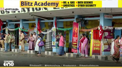 കൊച്ചി നഗരമധ്യത്തില്‍ അപകടക്കെണിയൊരുക്കി എറണാകുളം കെഎസ്ആര്‍ടിസി ബസ് സ്റ്റാന്‍ഡ്