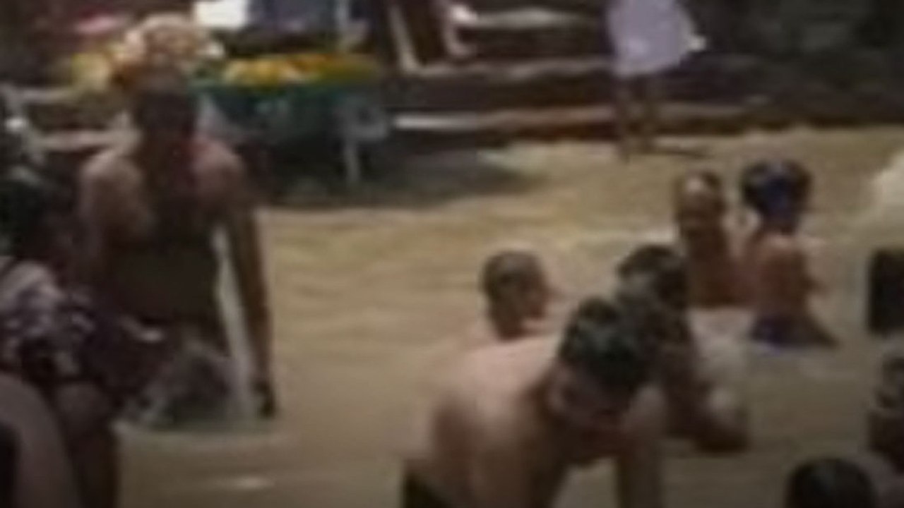 वाराणसी में डूबे घाट, आरती स्थल कैसे जलमग्न?