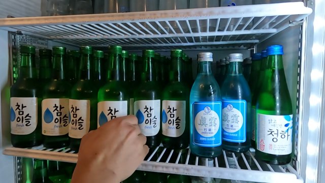 외식 소주 가격 열 달 만에 올라...맥주도 7개월 만에 상승 / YTN