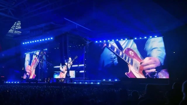 Oasis - Slide Away - Vivo Cardiff 2025