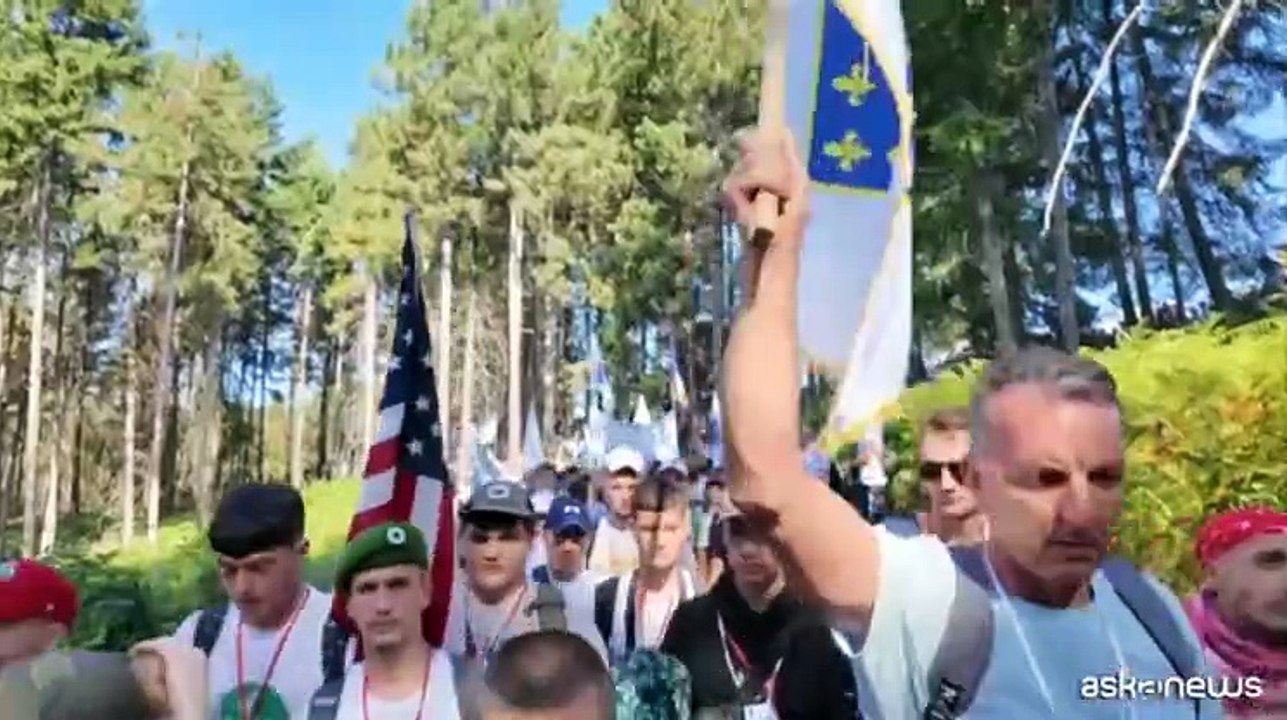 Un viaggio sulle orme dei sopravvissuti al massacro di Srebrenica