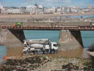 Travaux aux Sables d'Olonne La passerelle VENDEE GLOBE