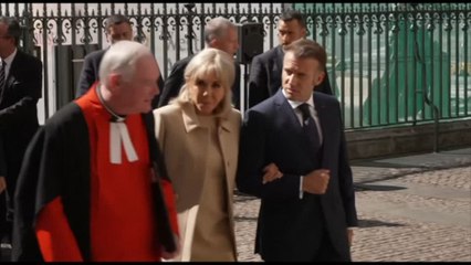 Londra, Macron in visita all'Abbazia di Westminster