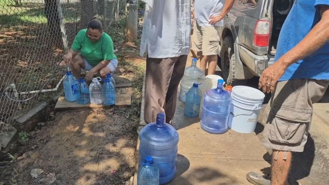 Moradores de Los Pozos, en Herrera, exigen respuestas del Idaan ante falta de agua por meses