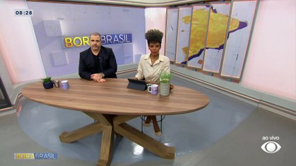 Homem é encontrado morto a facadas dentro de apartamento no Centro de SP