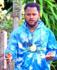 El que te quiere complicar la vida solo tiene una solucion  alejarte de el