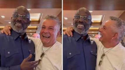 VIDEO Abbracci e risate, l'incontro tra George Weah e Roberto Baggio