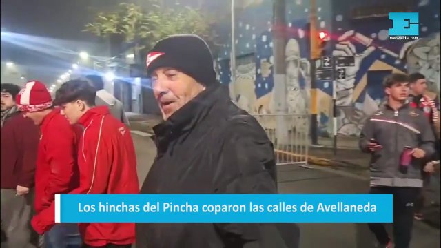 Los hinchas del Pincha coparon las calles de Avellaneda