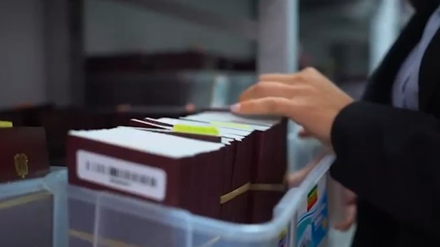 Pasaportes: Cancillería confirmó que al nuevo modelo le faltarían al menos ocho meses