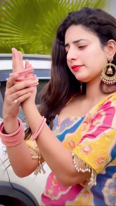 Today I have made this reel on my song chandarma si jaan in pink colour suits. Dailymotion earning money. Make it viral on Dailymotion.