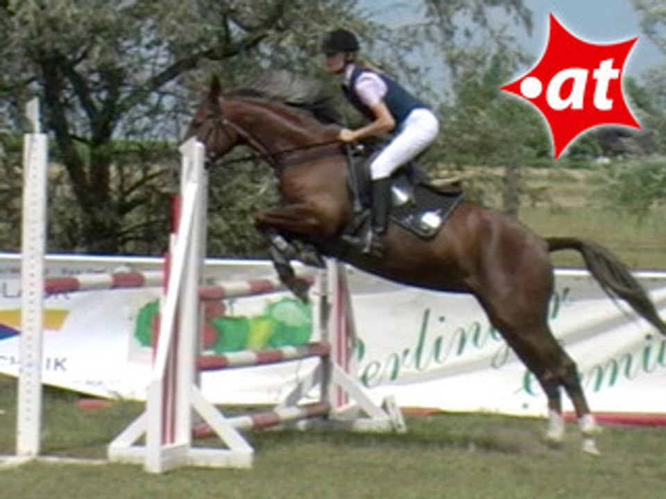 Viktoria Lang, Springreiten, Burgenland (2007-058)