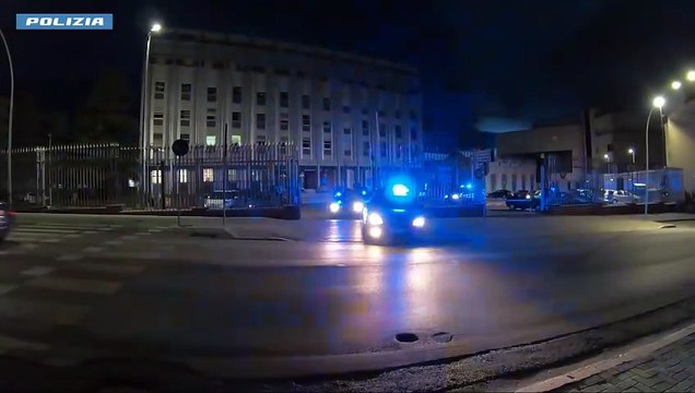 Blitz antidroga a San Benedetto, 14 arresti. La banda nascondeva anche bombe a mano
