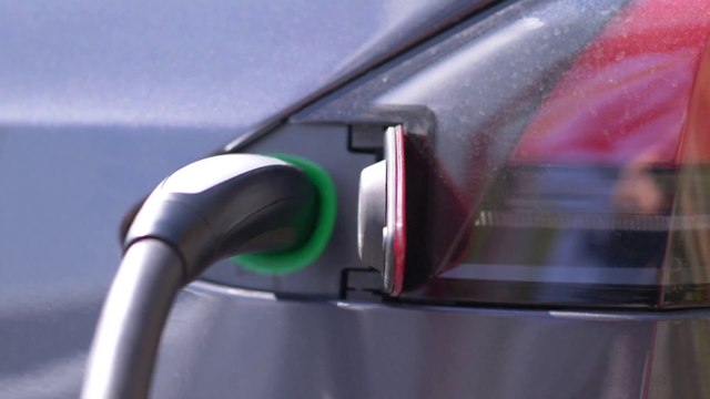 Batterie per auto elettriche, dall’Ue 852 milioni per la produzione