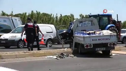 Ayvalık’ta Tır Kamyonete Çarptı:  1 Yaralı