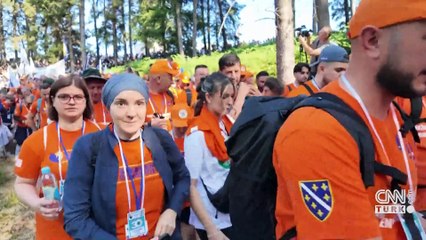 Srebrenitsa’da "bir daha asla" yürüyüşü: Binler, sırp soykırımının 30. yıl dönümünde buluştu