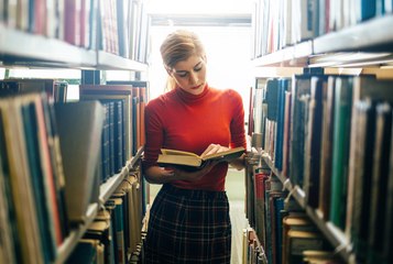 Michel Bussi : voici la date de parution de son prochain roman et son intrigue, et il y a du changement !