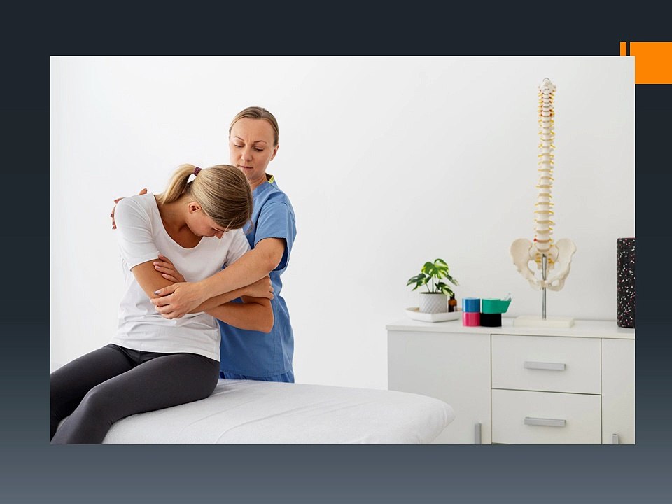 Top Reasons to Consider Spinal Physiotherapy for a Healthier Spine