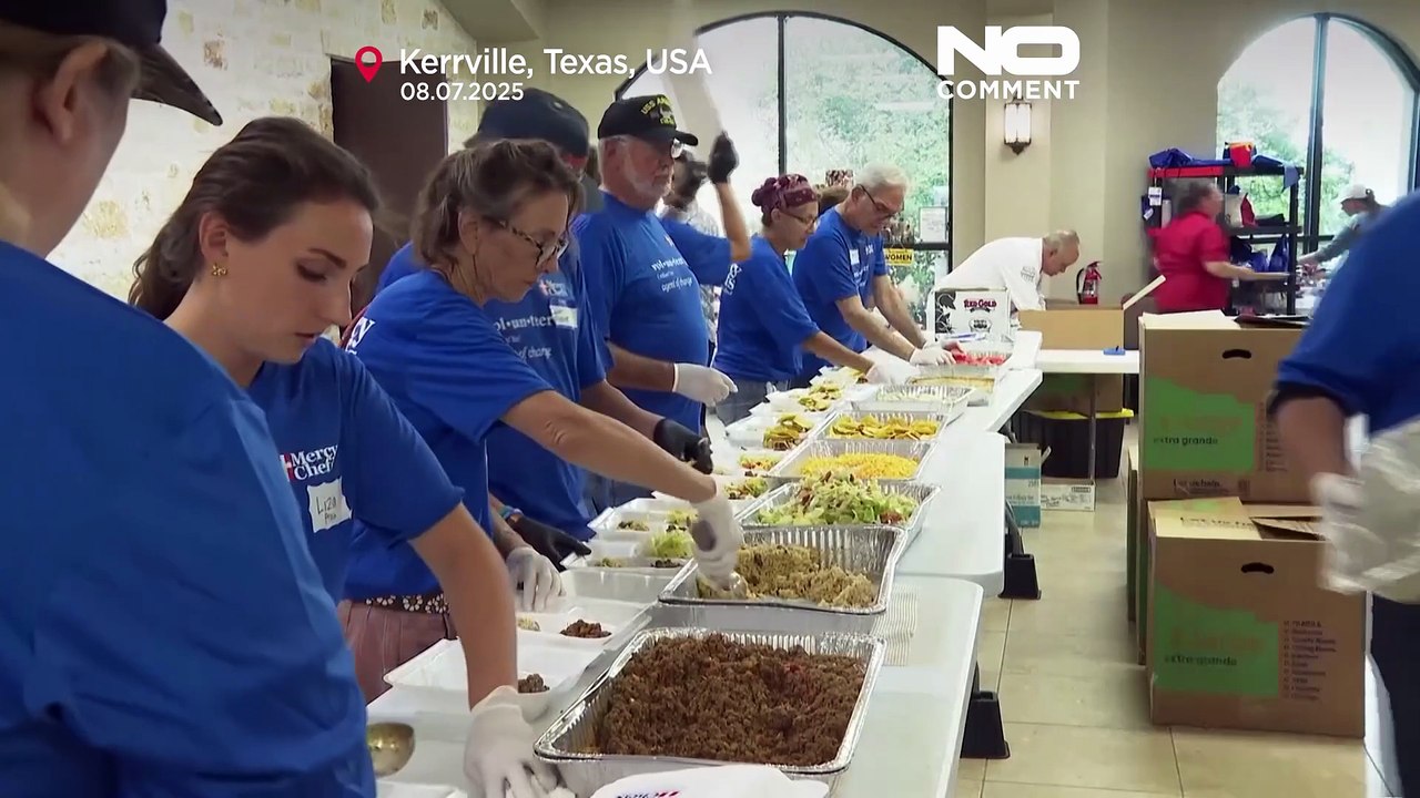 Texas : les secouristes au chevet des sinistrés des inondations