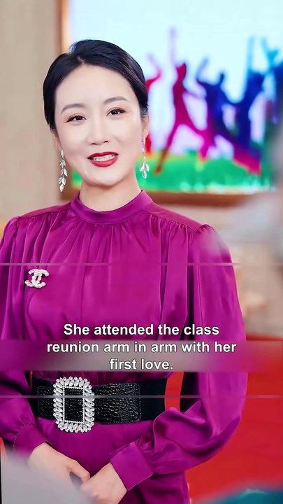 She Mocked Her Ex-Husband at the Reunion—Then Found Out He Was Married to a Movie Queen