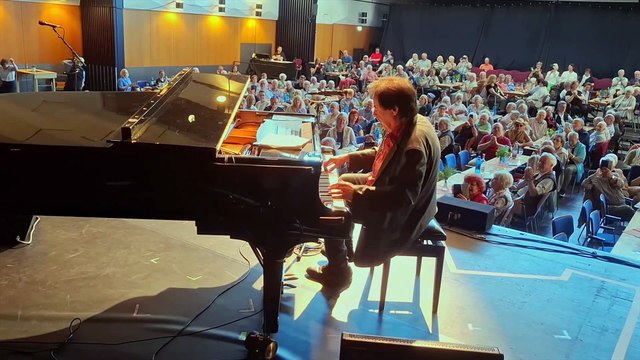 Boogie Stomp by Mr. Boogie Woogie Christoph Oeser.