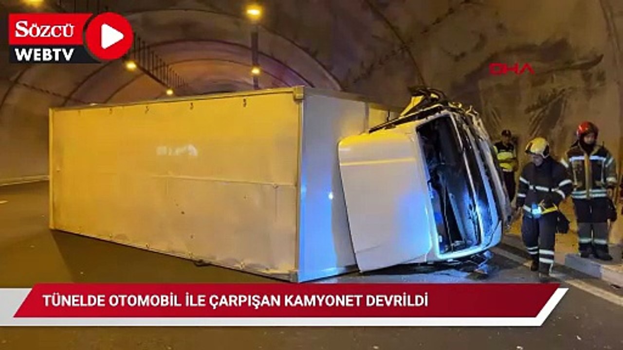 Tünelde otomobil ile çarpışan kamyonet devrildi; 1'i çocuk, 3 yaralı