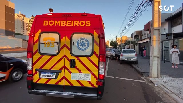 Quatro carros se envolvem em acidente no Centro de Cascavel; Duas pessoas ficam feridas