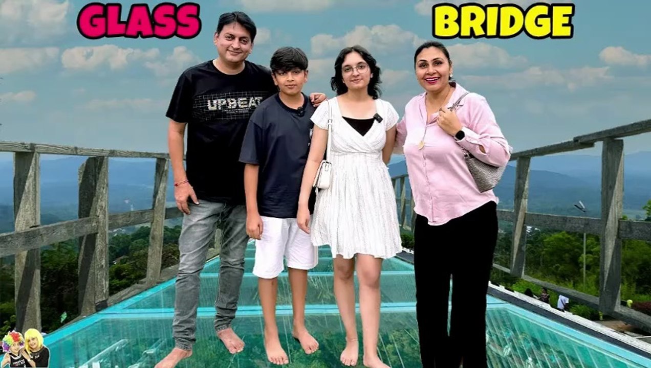 GLASS BRIDGE _ Yeh kahan aagaye _ Family Travel Vlog _ Aayu and Pihu Show