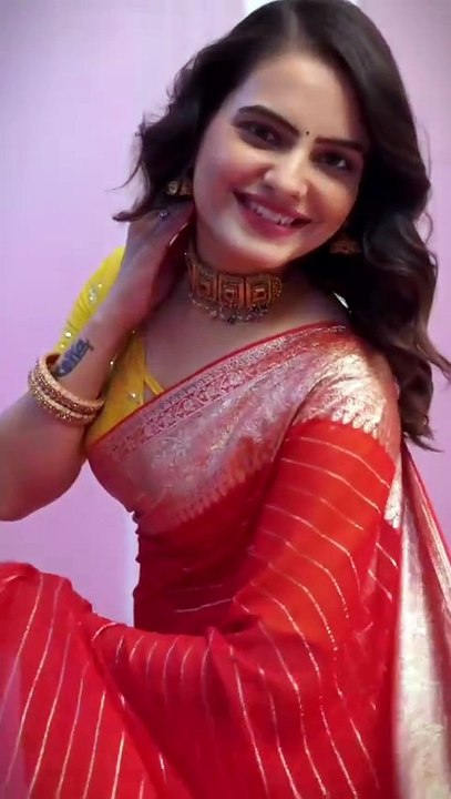 Gorgeous Red Saree Look You’ll Love ❤️✨