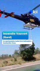 Rotation d'un hélicoptère bombardier d'eau à Vauvert (Gard)