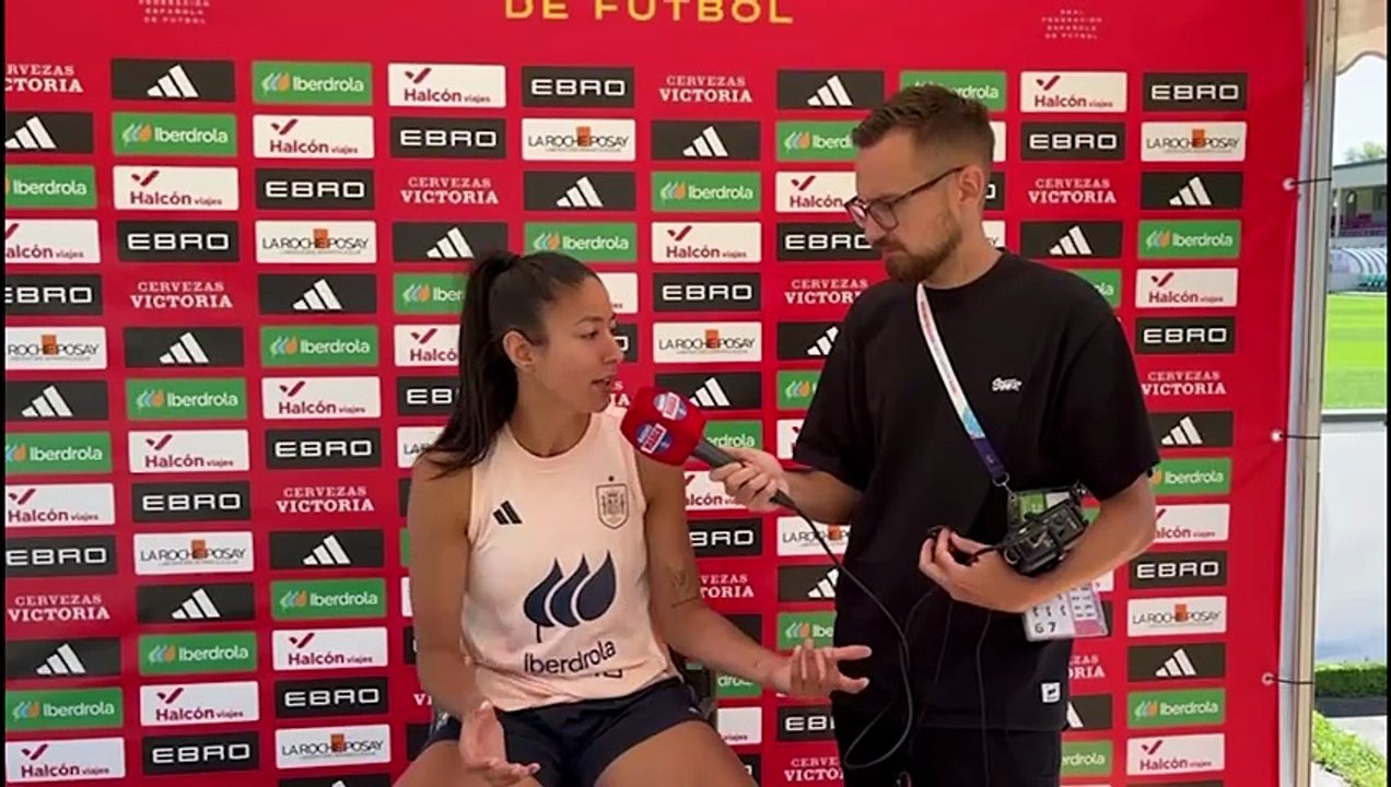 Leila Ouahabi, jugadora de la selección española, protagonista en Radio MARCA