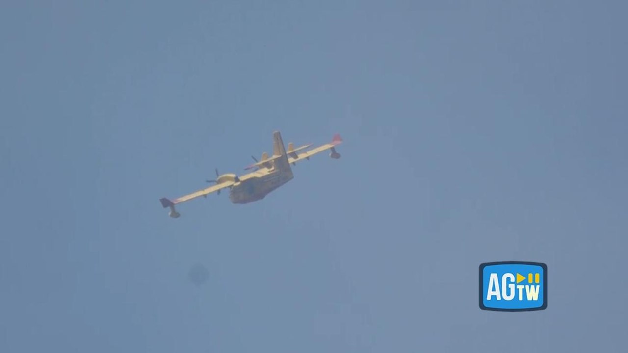 Incendio alle porte di Roma, a Boccea in azione in canadair