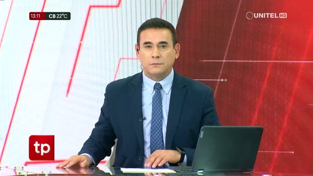 Conductor de cisterna resulta herido luego de que chocara y volcara en la ruta Cochabamba – Oruro