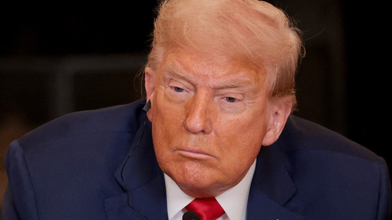 India पर कितना टैरिफ लगा सकता है US?