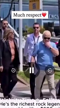 effectivement, et je vous l'assure puisque je l'ai connu en 1996,et sur différents types de concerts ( technicien & musicien ayant Jammer avec Steve Mackay Sax et Mike Watt bassiste d'iggy Pop et the Stooges c'est un monsieur sincère et 78 ans 👍