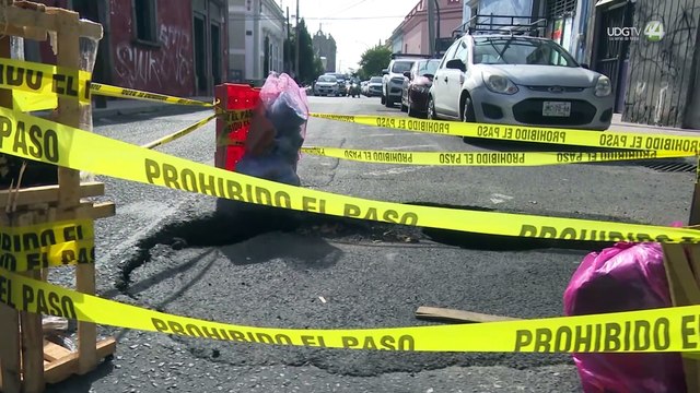 Vecinos exigen atención a socavones olvidados en colonias del Centro y La Penal