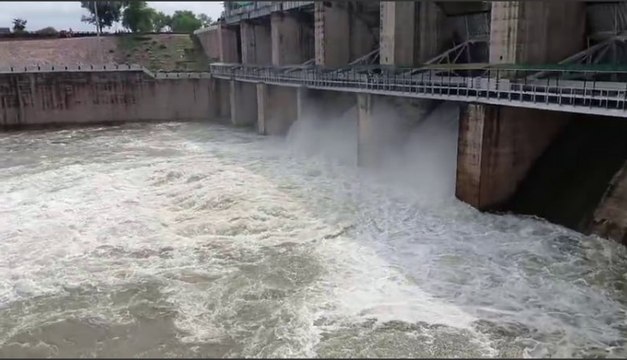 करौली का पांचना बांध लबालब: दो गेट खोल गंभीर नदी में की जा रही 6 हजार क्यूसेक पानी की निकासी