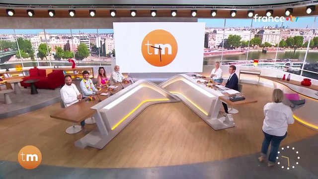 FEMME ACTUELLE - “Contrairement à ce que tout le monde a dit” : Flavie Flament fait ses adieux à Télématin et adresse un beau message à Julien Arnaud