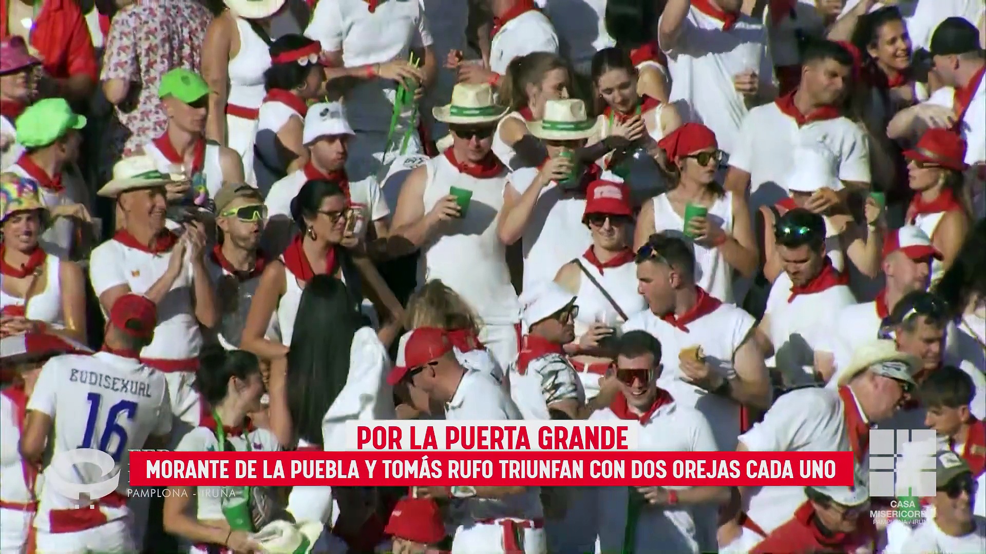 Morante sale por la puerta grande por primera vez en Pamplona