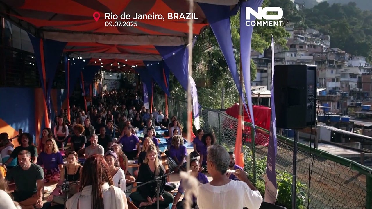 Yoga-Initiative will Lehrer in Rios Favelas ausbilden