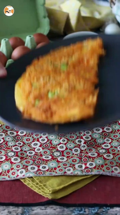 Omelett mit knusprigem reis und sojabohnen - ein schnelles, würziges anti-verschwendungs-essen!