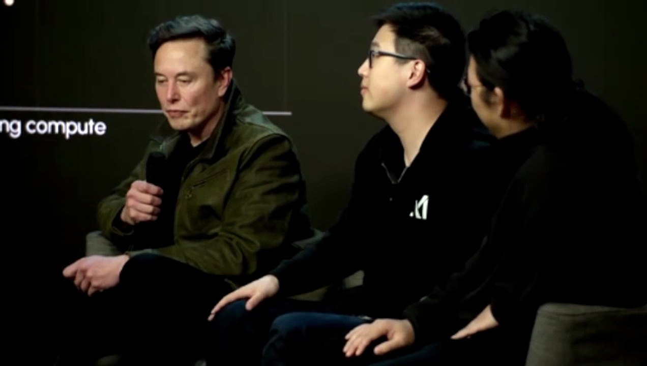 Elon Musk y xAI lanzan Grok 4, "la IA más inteligente del mundo"