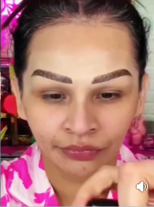 Make up upgraded woman from 70 to 25