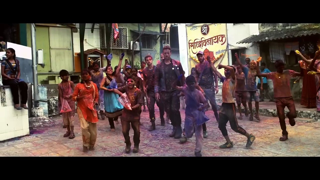 Coldplay - Hymn For The Weekend (Official Video)