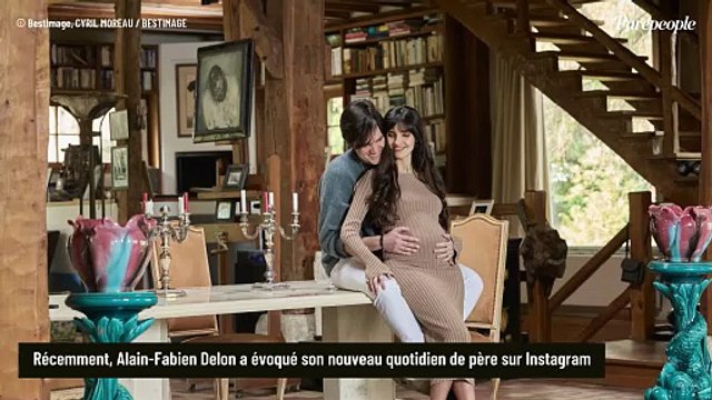 Alain-Fabien Delon papa de Romy : cette photo hautement symbolique de son nouveau quotidien