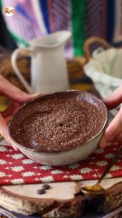 Mousse de chocolate proteica con whey, una receta ligera con solo 3 ingredientes